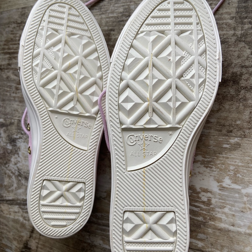Clean {Converse}! - Picture 2 of 8